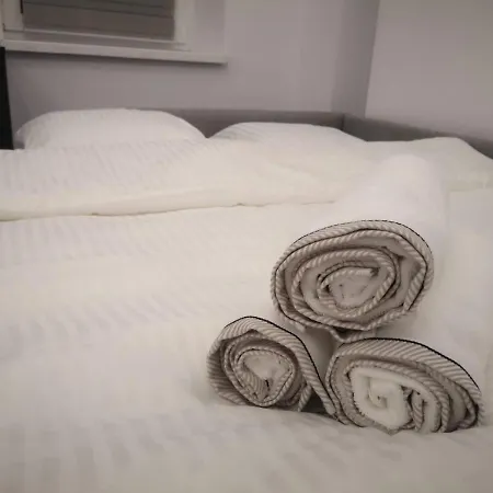 Lena 3 דירה ראסיבורז'